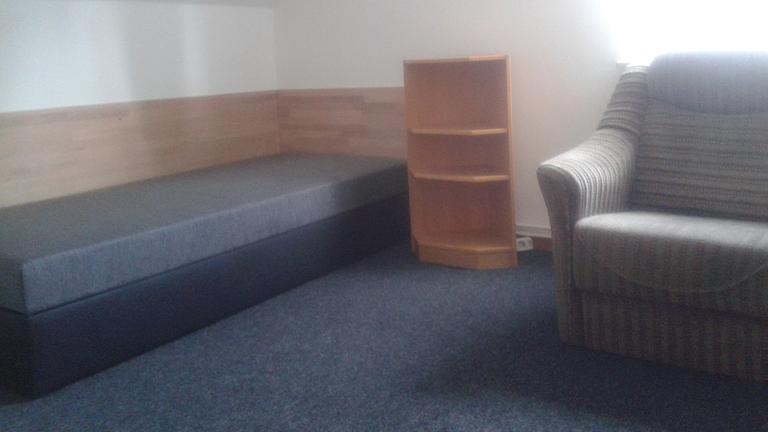 Biete ruhige WG für Monteur  in Pankow Rosenthal