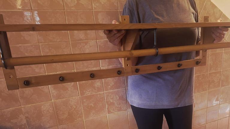 Wandgaderobe zu verschenken