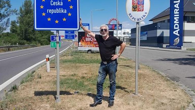 Vorschaubild Leicht angerosteter älter Herr...