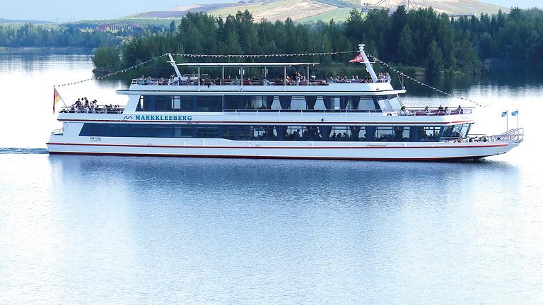 Vorschaubild Servicekraft auf dem Fahrgastschiff "Markkleeberg"