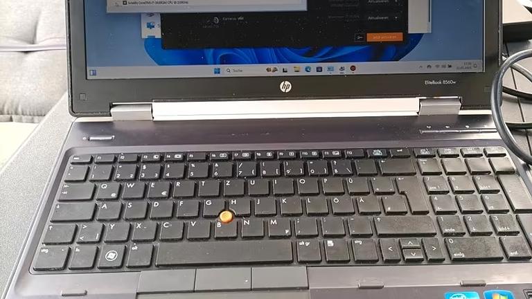 HP Elite book 8560w 16 GB RAM i7 neues Akku für 89 euro