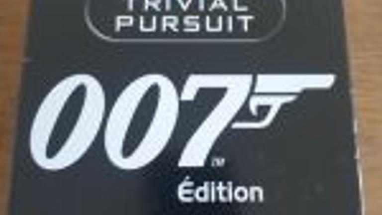 Trivial Pursuit James Bond 007 Frz. für 8 €