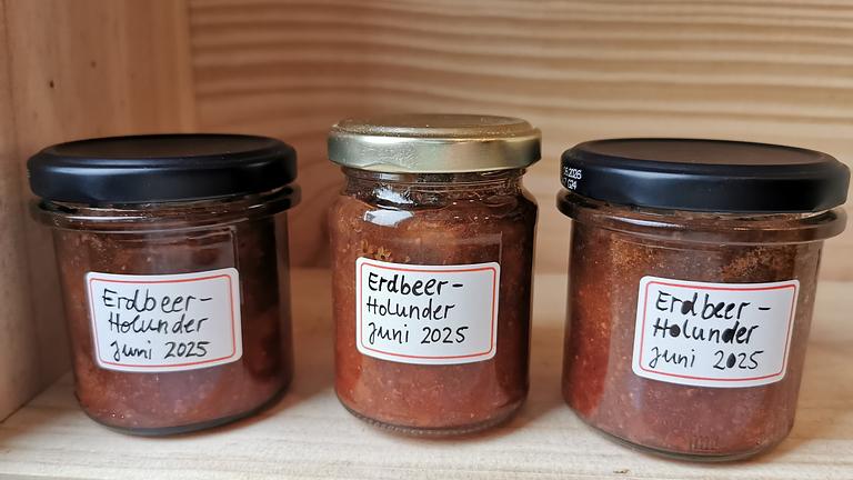 Selbstgemachte Marmelade - Erdbeer, Pflaume