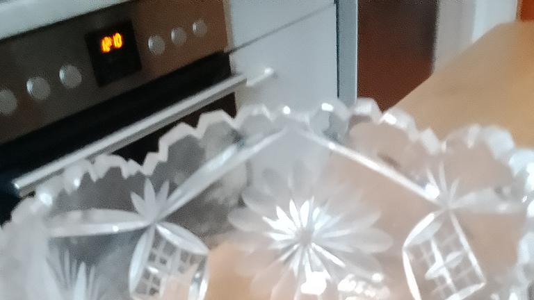 Bleikristall Schalen 4 Stück 25  Euro