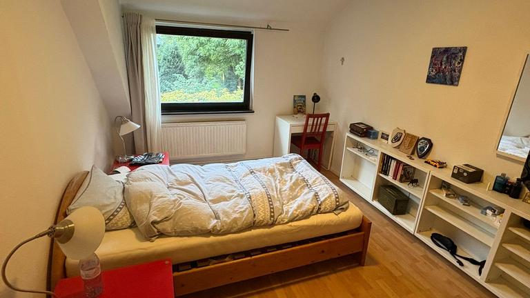 Möbliertes WG Zimmer in Friesdorf