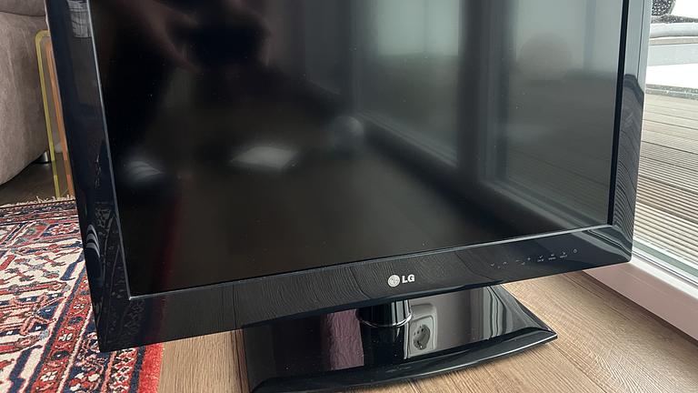 LG LCD TV zu verkaufen!