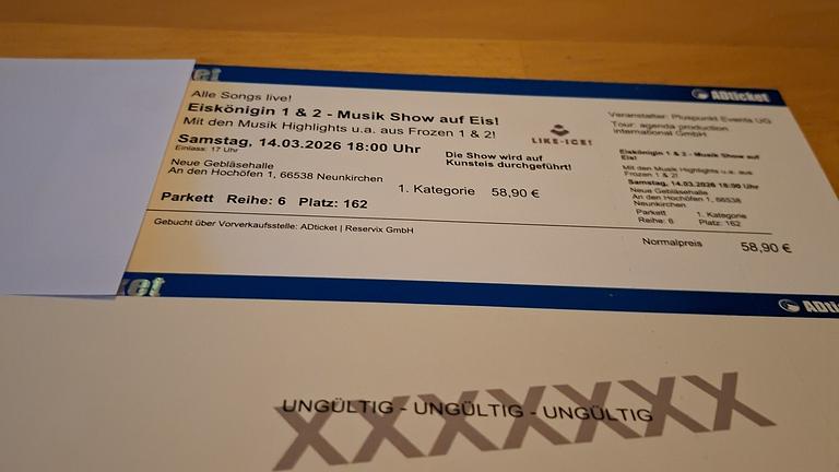 Eiskönigin 1 und 2 - Musik Show auf Eis