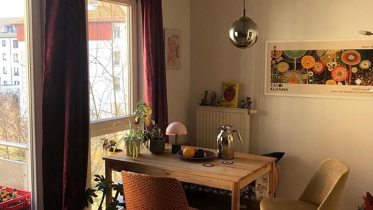 Schöne Wohnung in Plagwitz direkt zwischen den Kanälen, Buchmesse