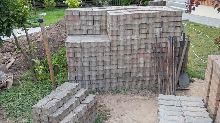 Betonsteinpflaster in Freital zu verschenken