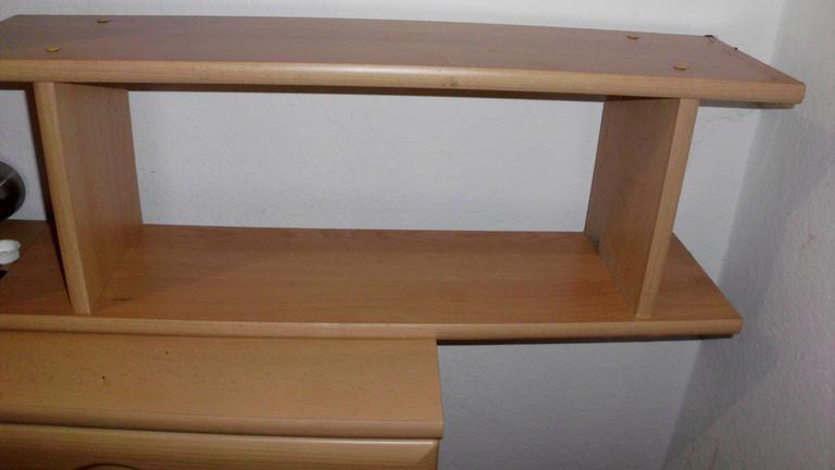 kleines wand regal in buche farbe zu verschenken