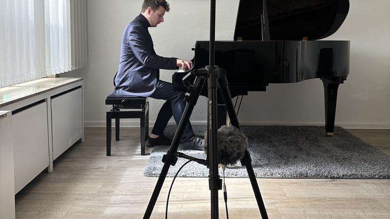 Klavierunterricht in 33613 Bielefeld / Piano lessons music teacher Musikschule