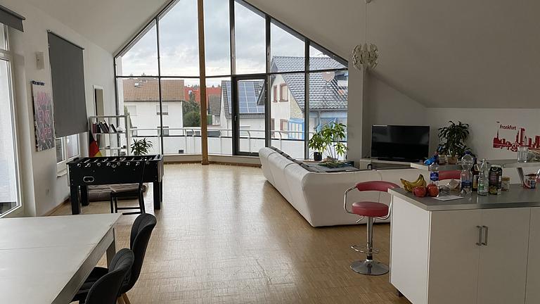 wg WG in 4er Traumwohnung in Rödermark - Goethe mit ÖPNV 30 min entfernt