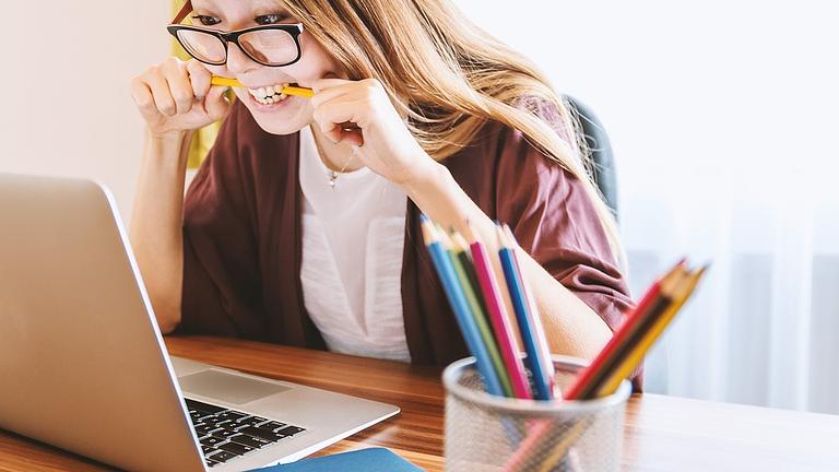 Nachhilfe online Sprachen lernen Englisch Spanisch Deutsch Mathe