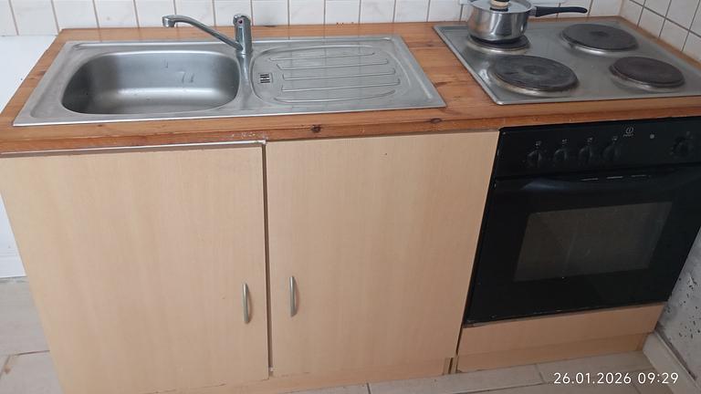 Komplette Küchenzeile mit Einbaugeräte Preis 40 Euro