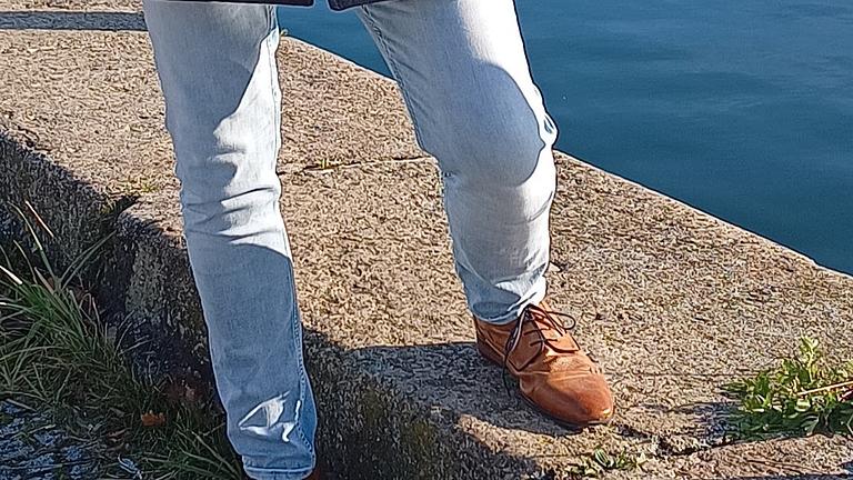 Welche Empathische Frau begleitet mich zu Fußballspielen von Borussia MG....