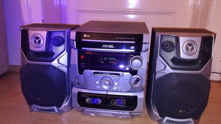 Vorschaubild =>Compact-Disc-Cassette-Receiver "LG" FFH-262AD=>nur 49,-€ VB!